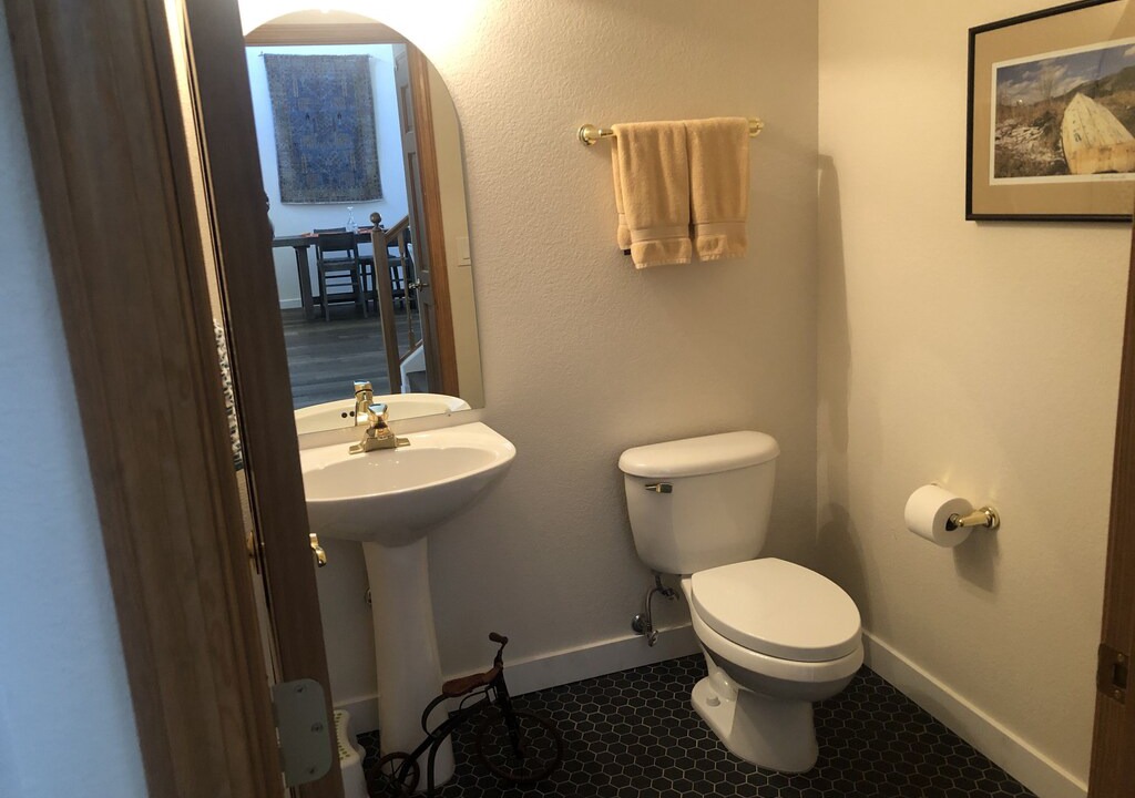 Photo of Bathroom in Dalton Ranch