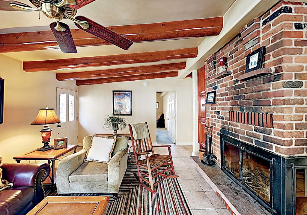Photo of Livingroom in Intermountain