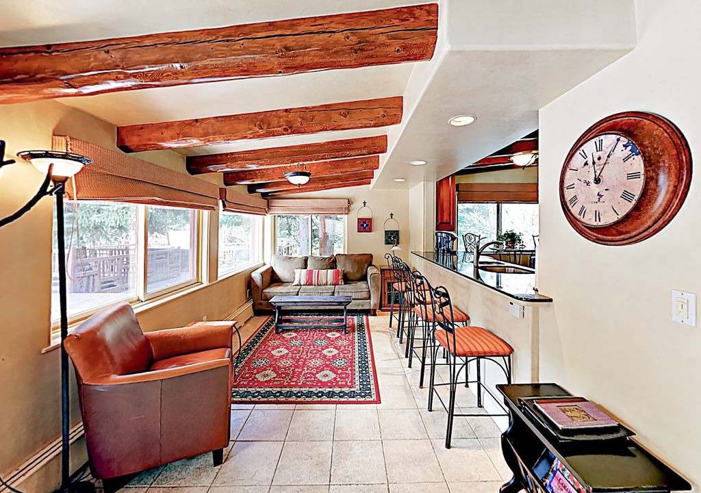 Photo of Livingroom in Intermountain