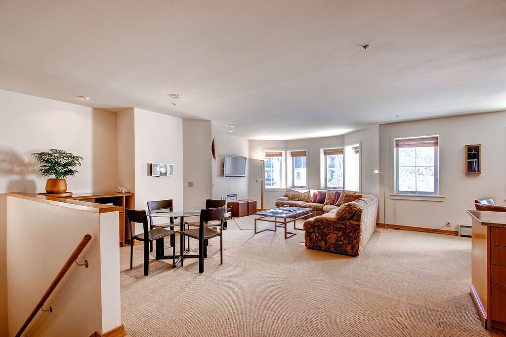 Photo of Livingroom in Beaver Creek