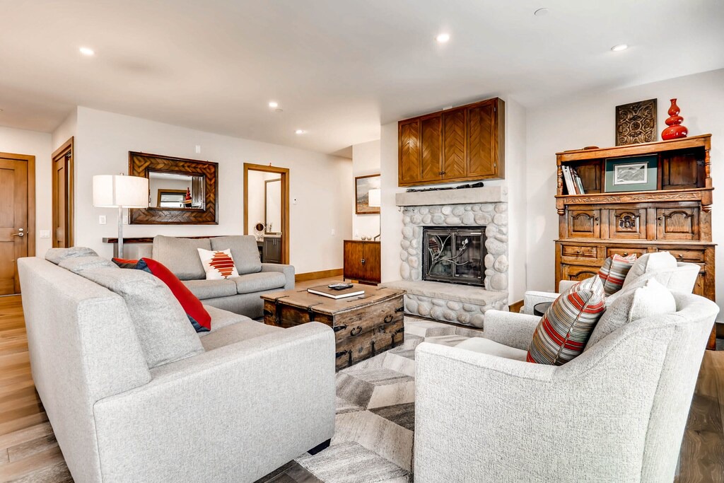 Photo of Livingroom in Beaver Creek