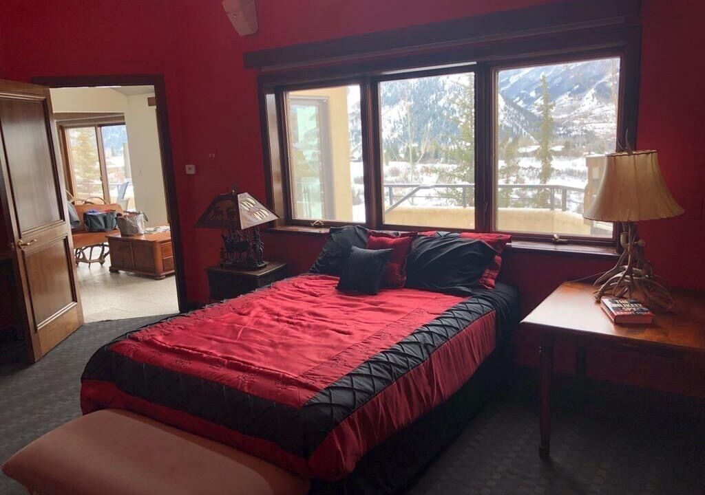 Photo of Bedroom in Red Mountain
