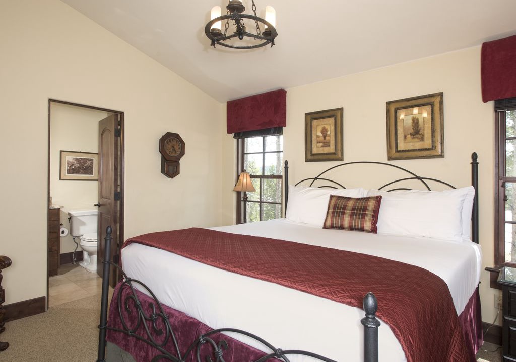 Photo of Bedroom in Boulder Ridge