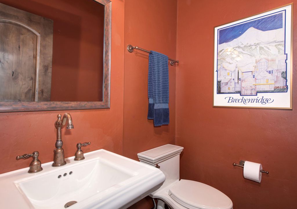 Photo of Bathroom in Boulder Ridge