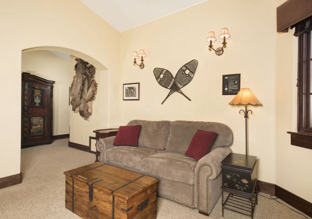 Photo of Livingroom in Boulder Ridge