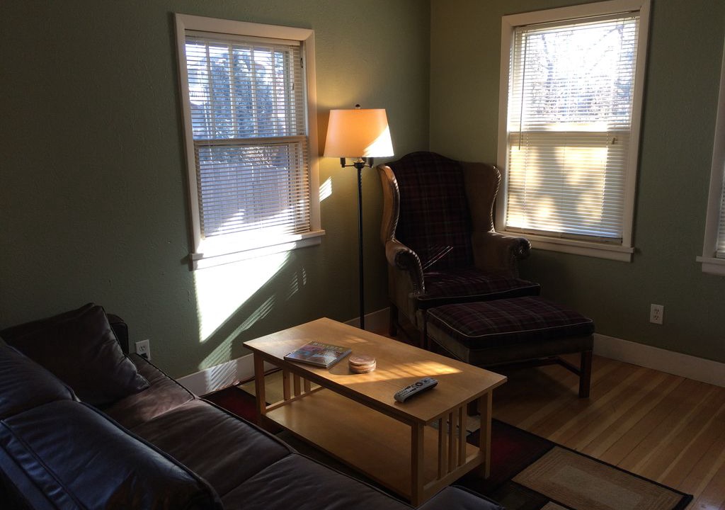 Photo of Livingroom in Whittier