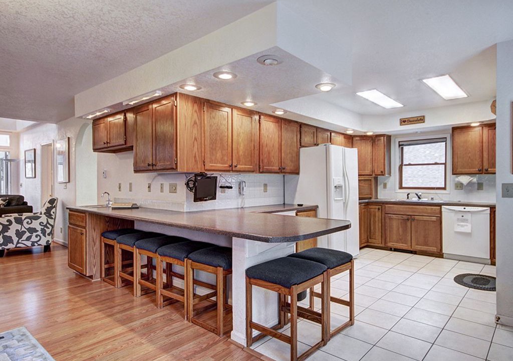 Photo of Kitchen in Warrior's Mark West