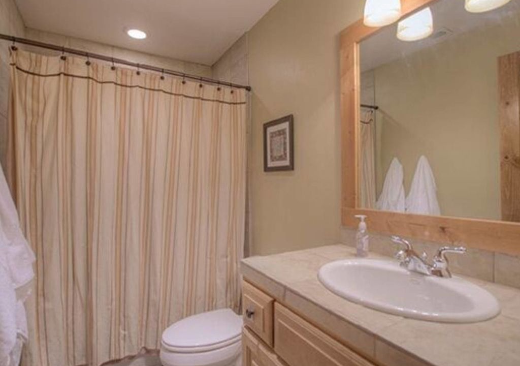 Photo of Bathroom in Vista Point