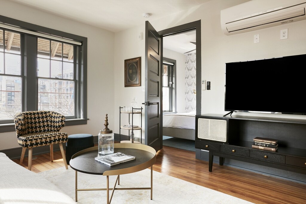 Photo of Livingroom in Uptown