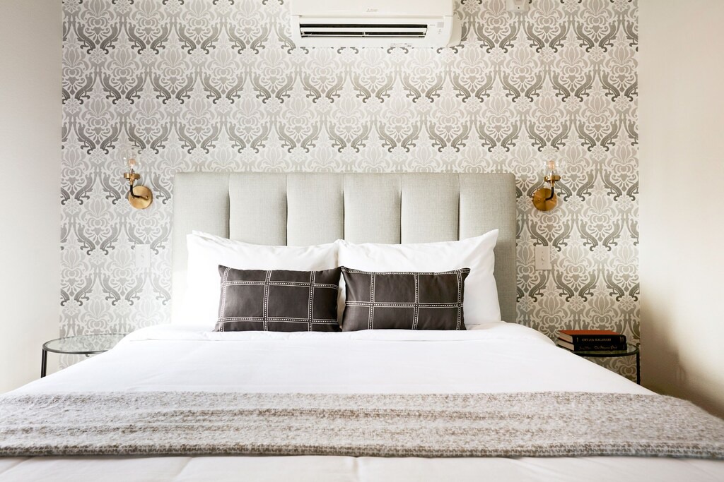 Photo of Bedroom in Uptown