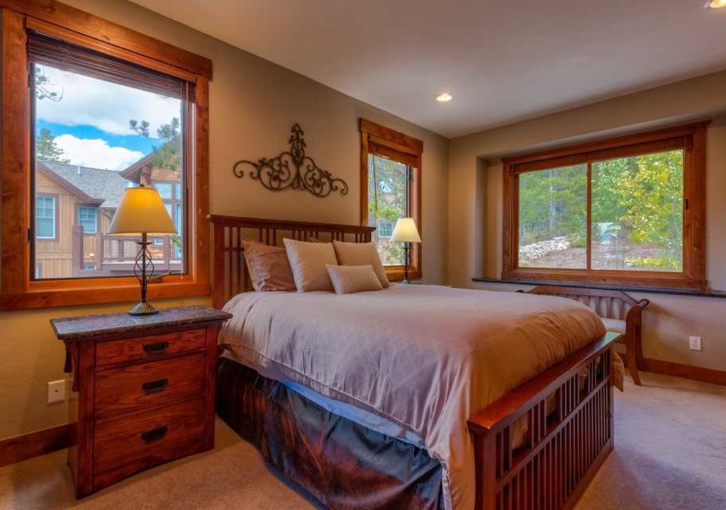Photo of Bedroom in Woodmoor