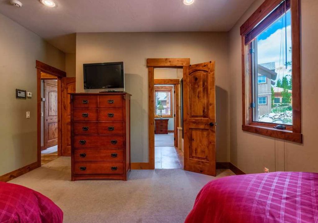 Photo of Bedroom in Woodmoor