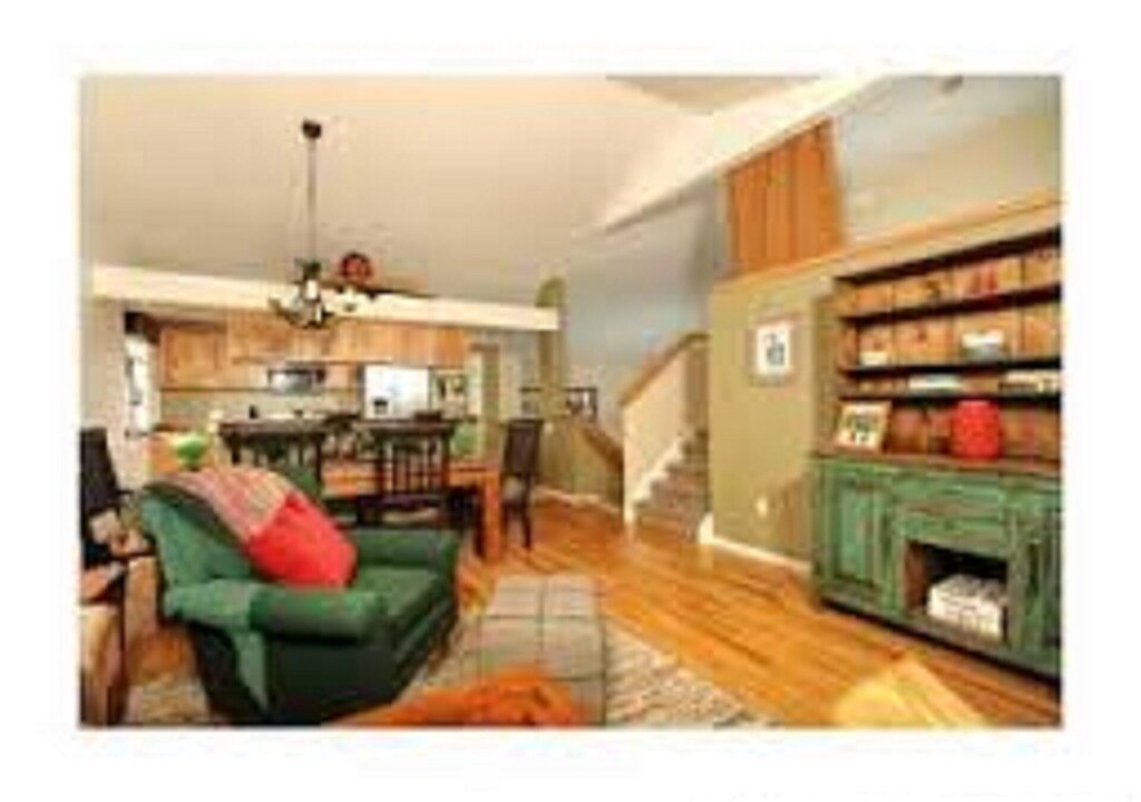Photo of Livingroom in Park Forest Estates