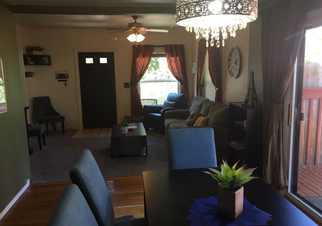 Photo of Livingroom in Berkeley