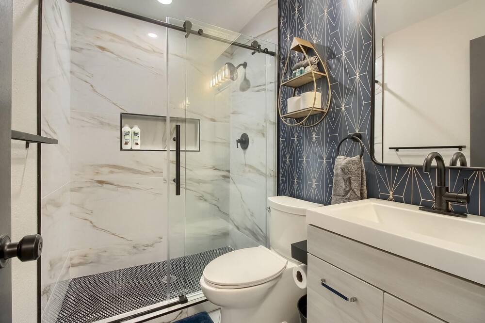 Photo of Bathroom in Bel Aire