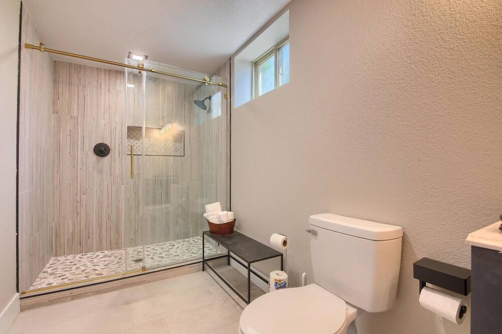 Photo of Bathroom in Bel Aire
