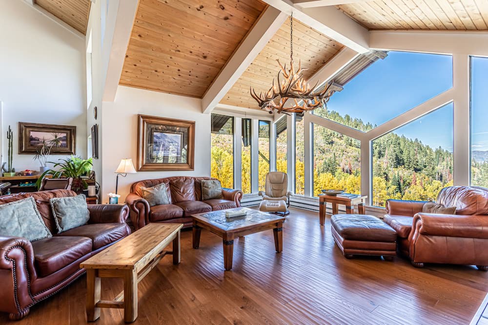 Photo of Livingroom in Steamboat Springs