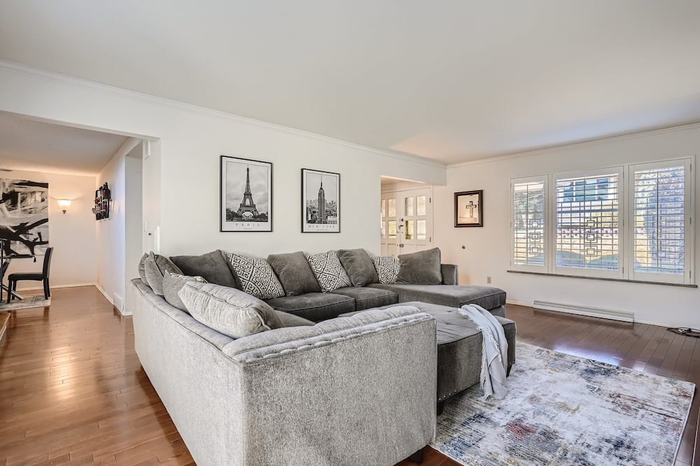 Photo of Livingroom in Southeast