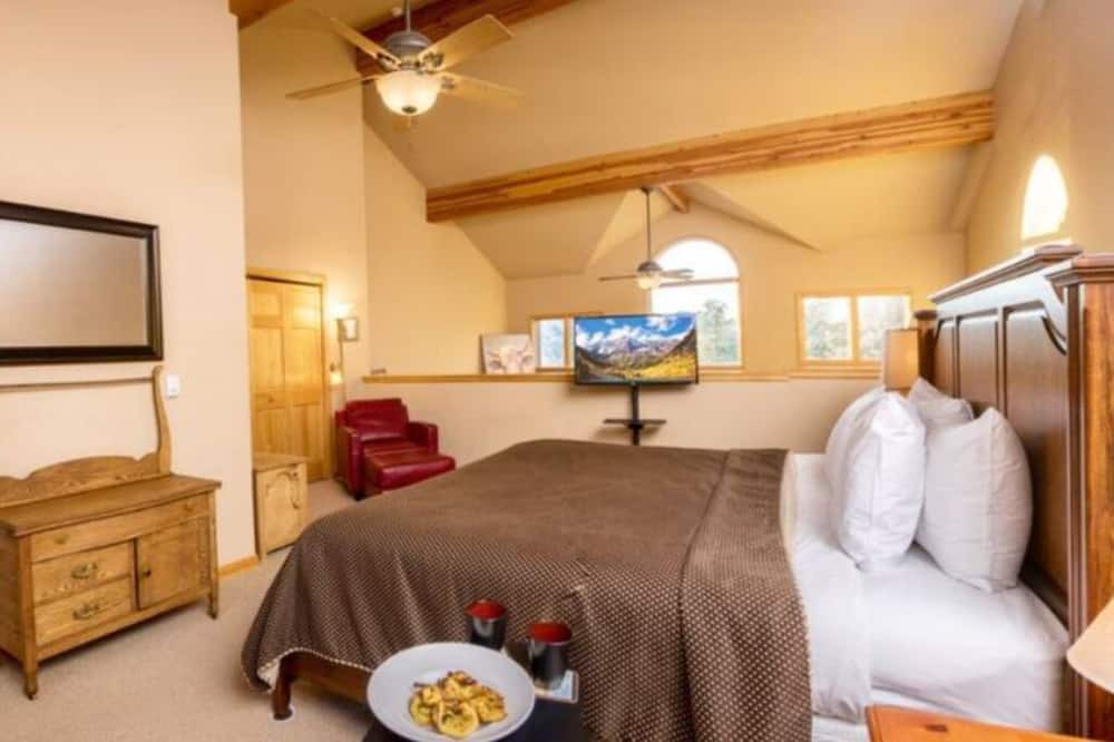 Photo of Bedroom in Stanley Hills