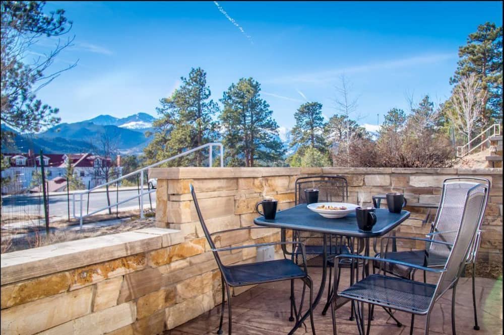 Photo of Patio Balcony in Stanley Hills
