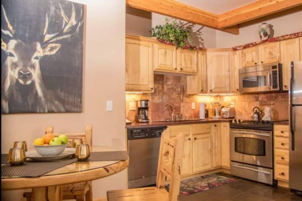 Photo of Kitchen in Stanley Hills