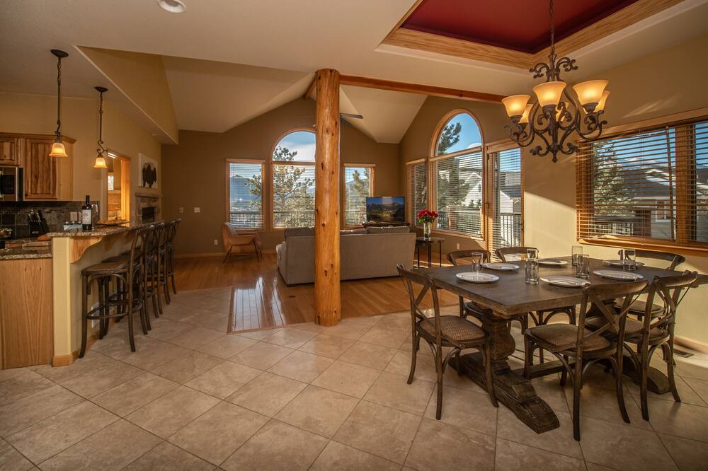 Photo of Kitchen in Stanley Hills