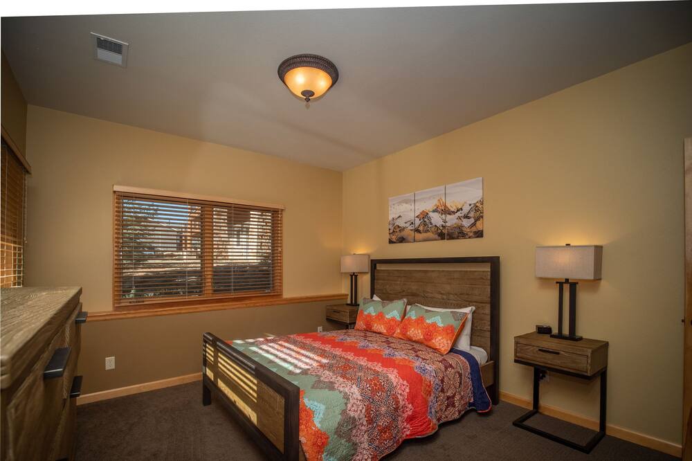 Photo of Bedroom in Stanley Hills