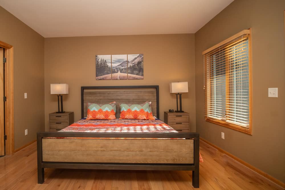 Photo of Bedroom in Stanley Hills