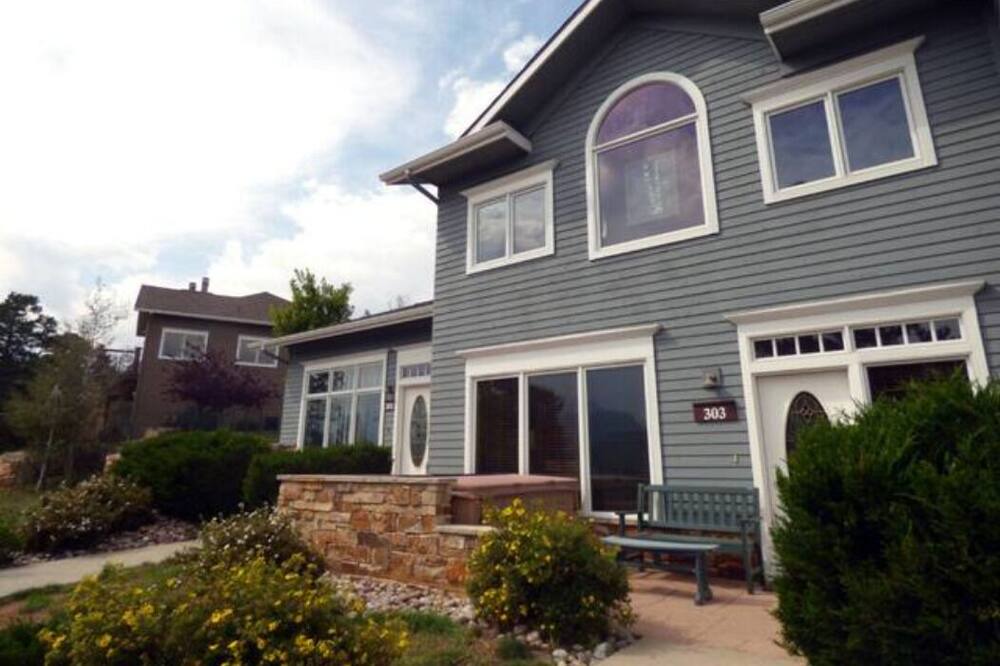 Photo of Outdoor in Stanley Hills