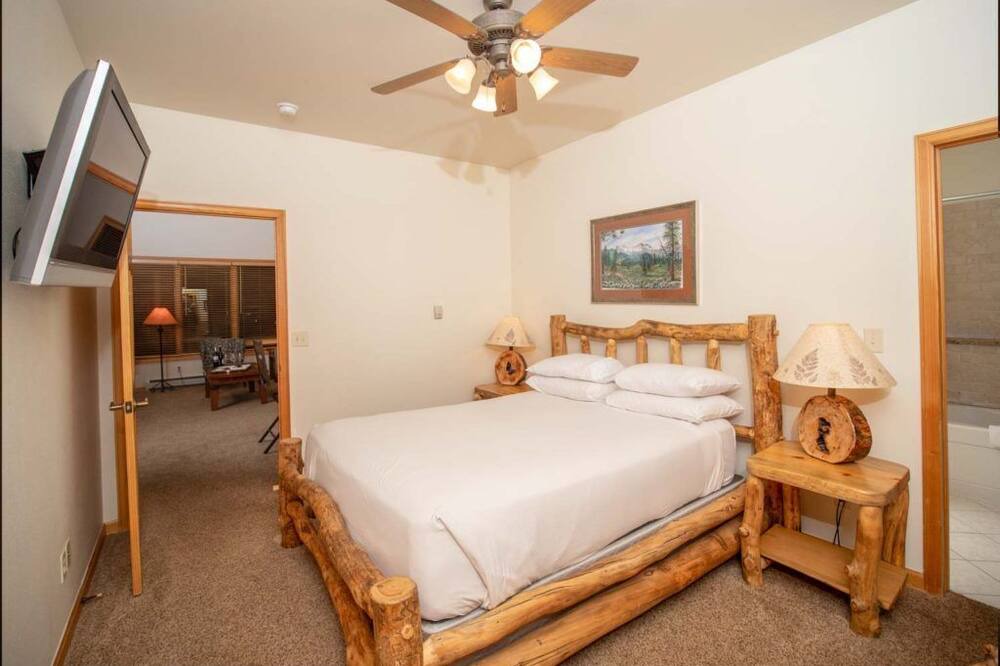 Photo of Bedroom in Stanley Hills