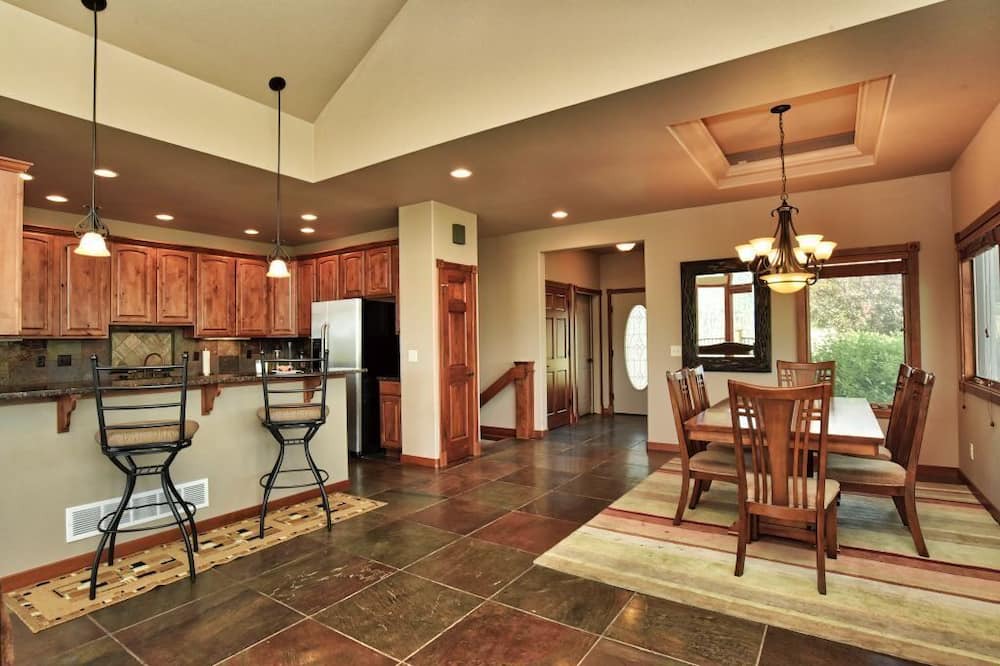 Photo of Kitchen in Stanley Hills