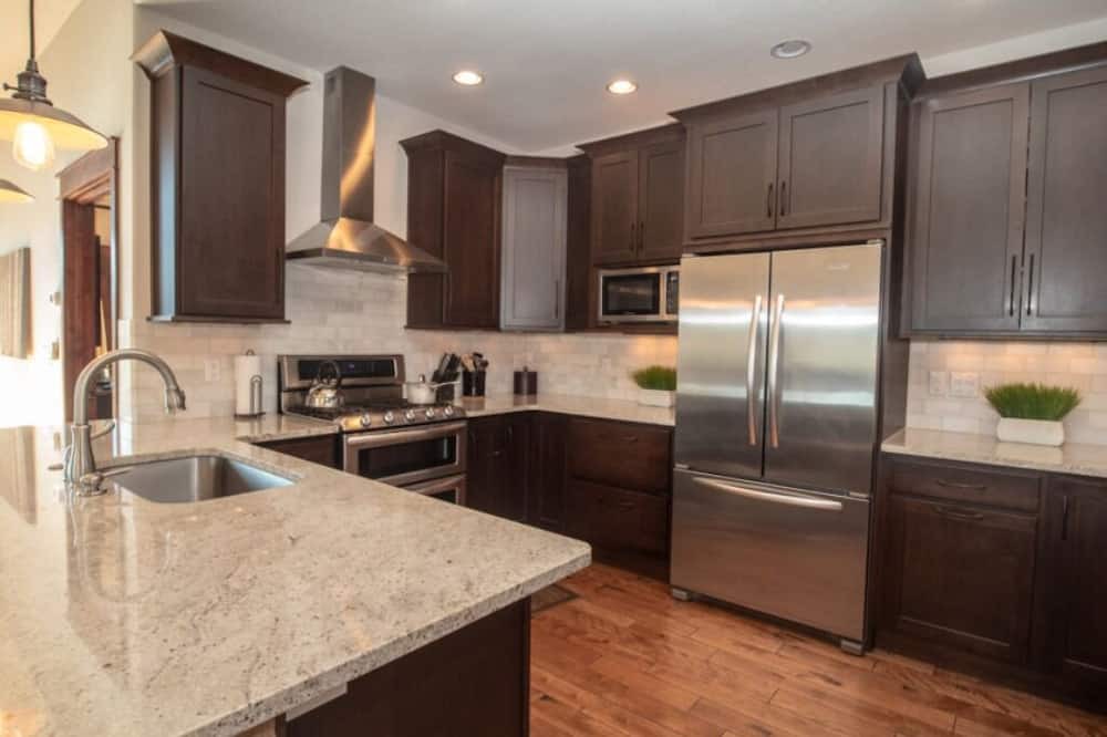 Photo of Kitchen in Stanley Hills