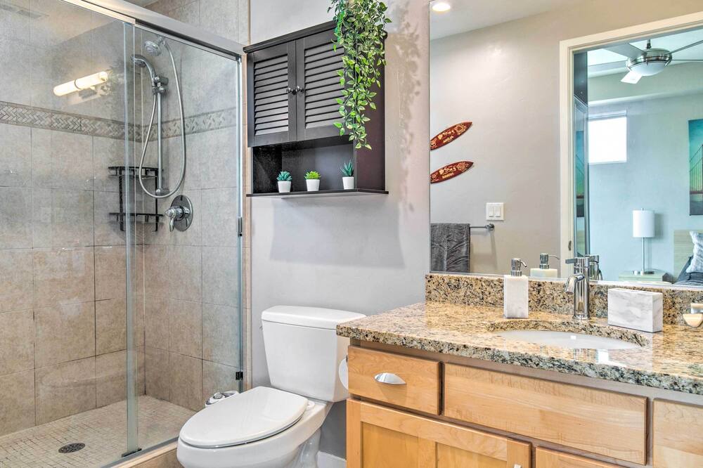 Photo of Bathroom in Sunnyside