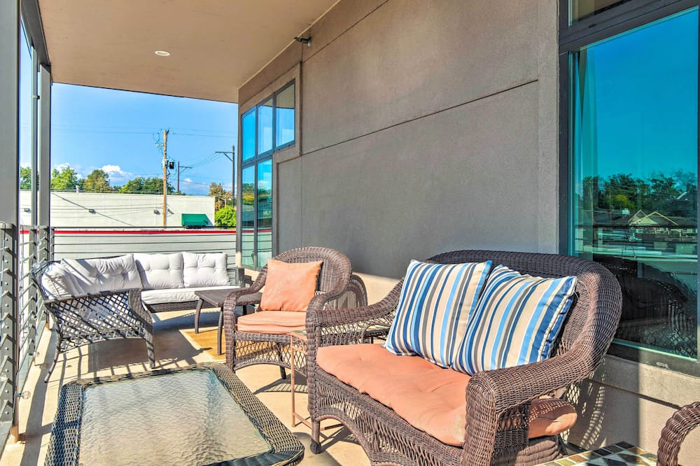 Photo of Patio Balcony in Sunnyside