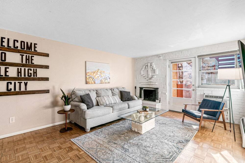 Photo of Livingroom in Capitol Hill