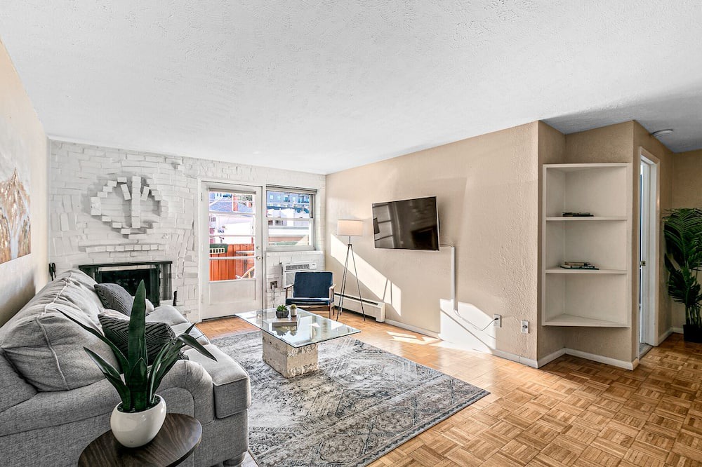 Photo of Livingroom in Capitol Hill