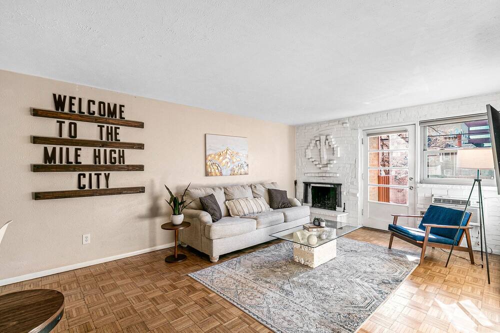 Photo of Livingroom in Capitol Hill