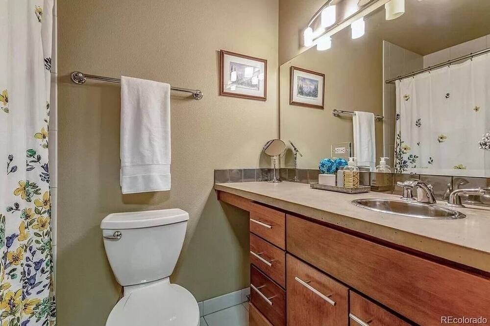 Photo of Bathroom in Capitol Hill