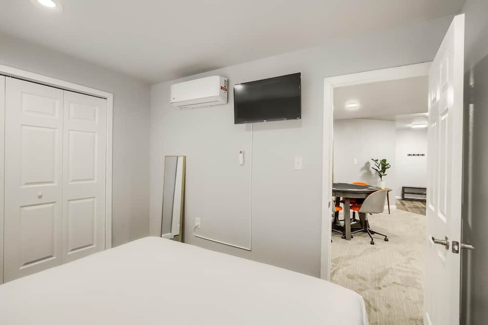 Photo of Bedroom in Green Valley Ranch