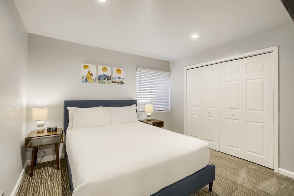 Photo of Bedroom in Green Valley Ranch