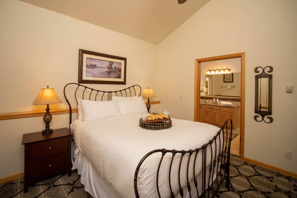 Photo of Bedroom in Stanley Hills