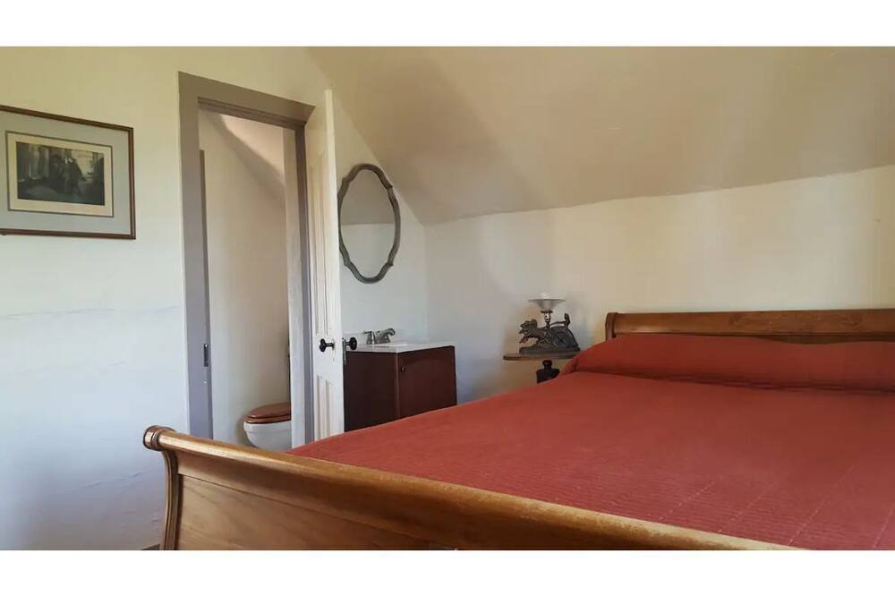 Photo of Bedroom in Victor
