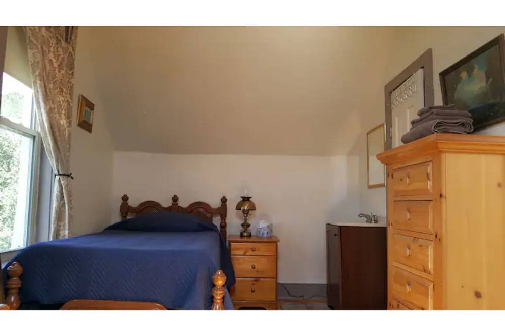 Photo of Bedroom in Victor