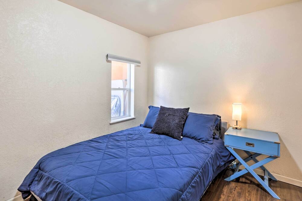 Photo of Bedroom in Lincoln Park