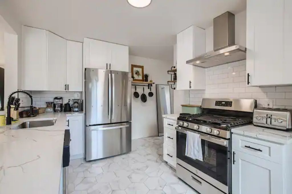 Photo of Kitchen in Barths