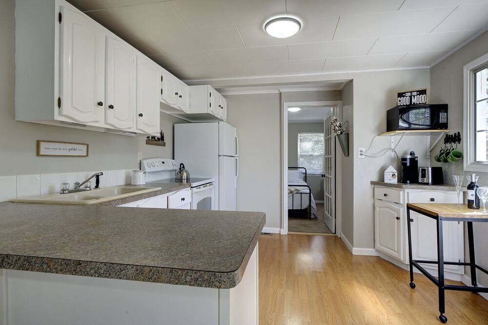 Photo of Kitchen in Evergreen West Central