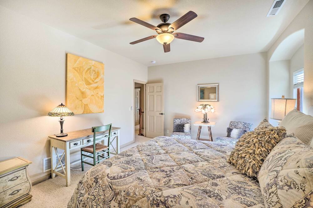 Photo of Bedroom in Skyway