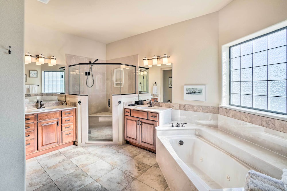 Photo of Bathroom in Skyway