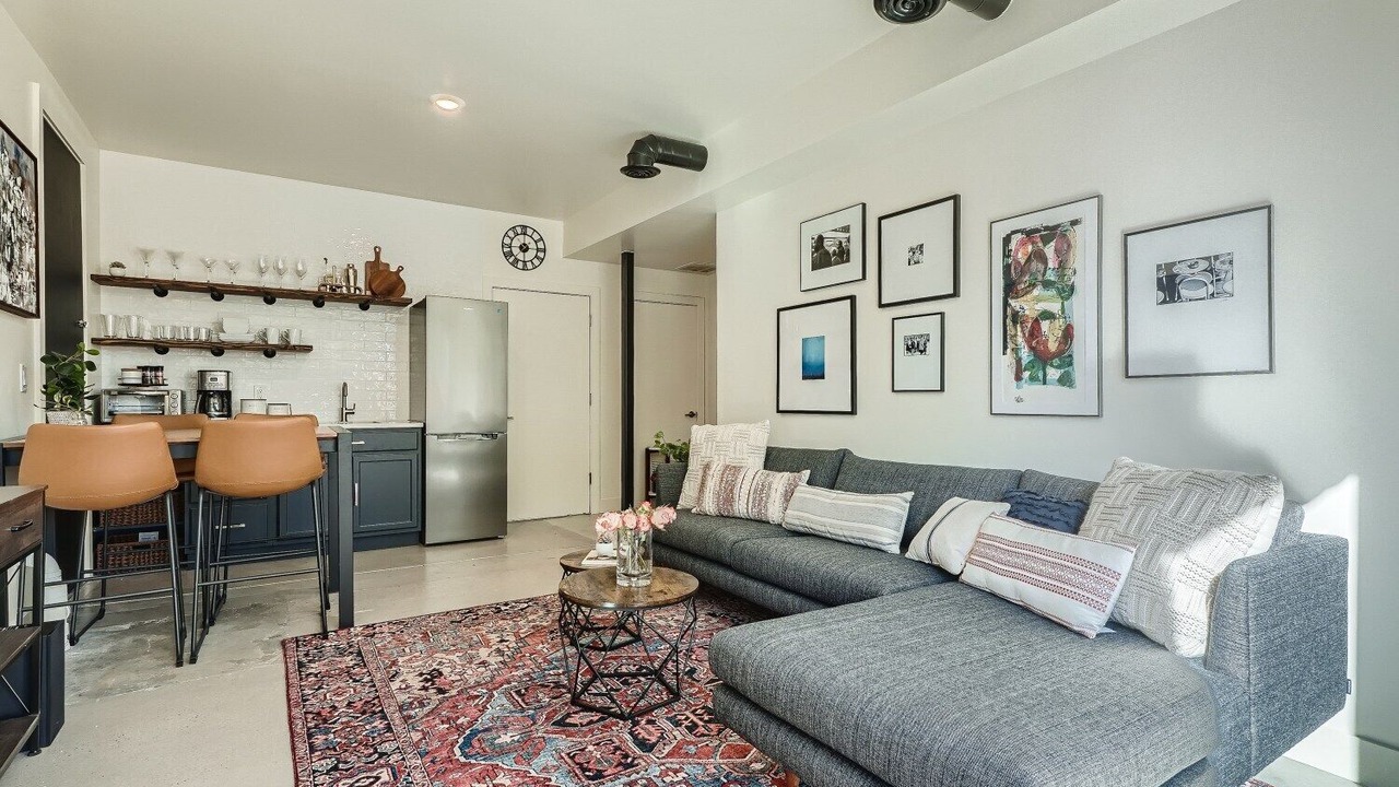 Photo of Livingroom in Sloan Lake