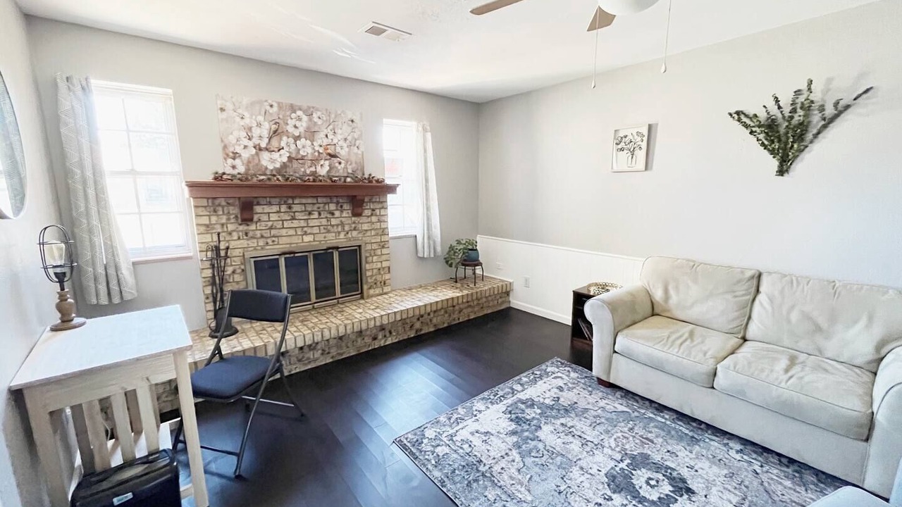Photo of Livingroom in Lakewood